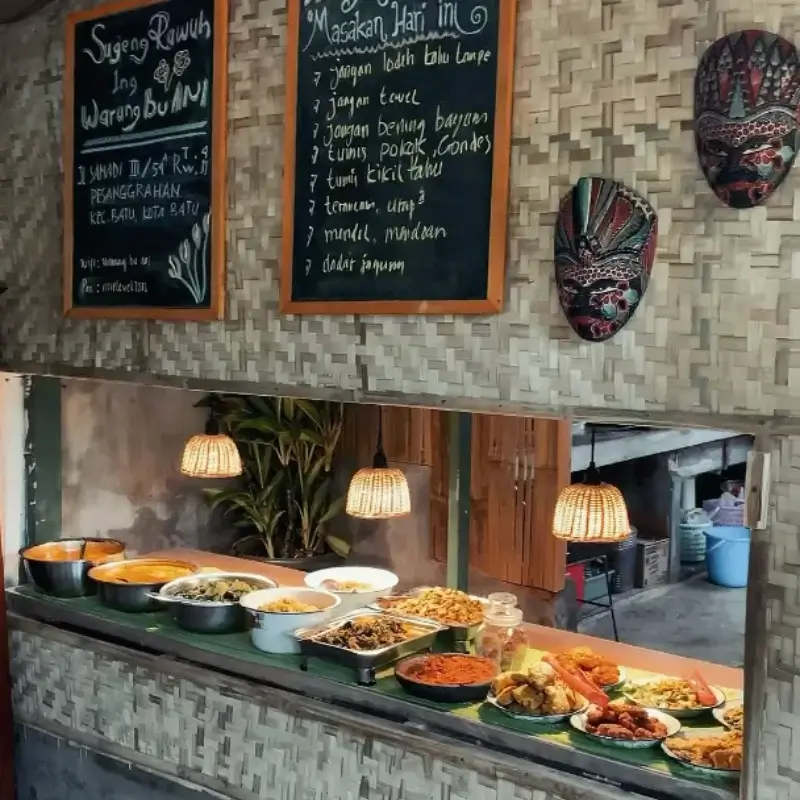 Warung Bu Diyun: Santapan Hangat di Jantung Adipala