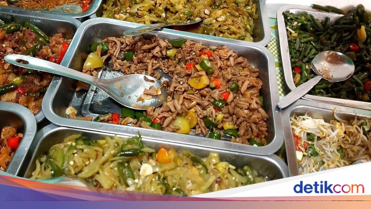 Warung Bu Diyun: Santapan Hangat di Jantung Adipala